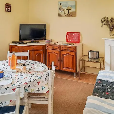 Stunning In Vilde-la-marine, Hirel Apartmán Saint-Benoît-des-Ondes